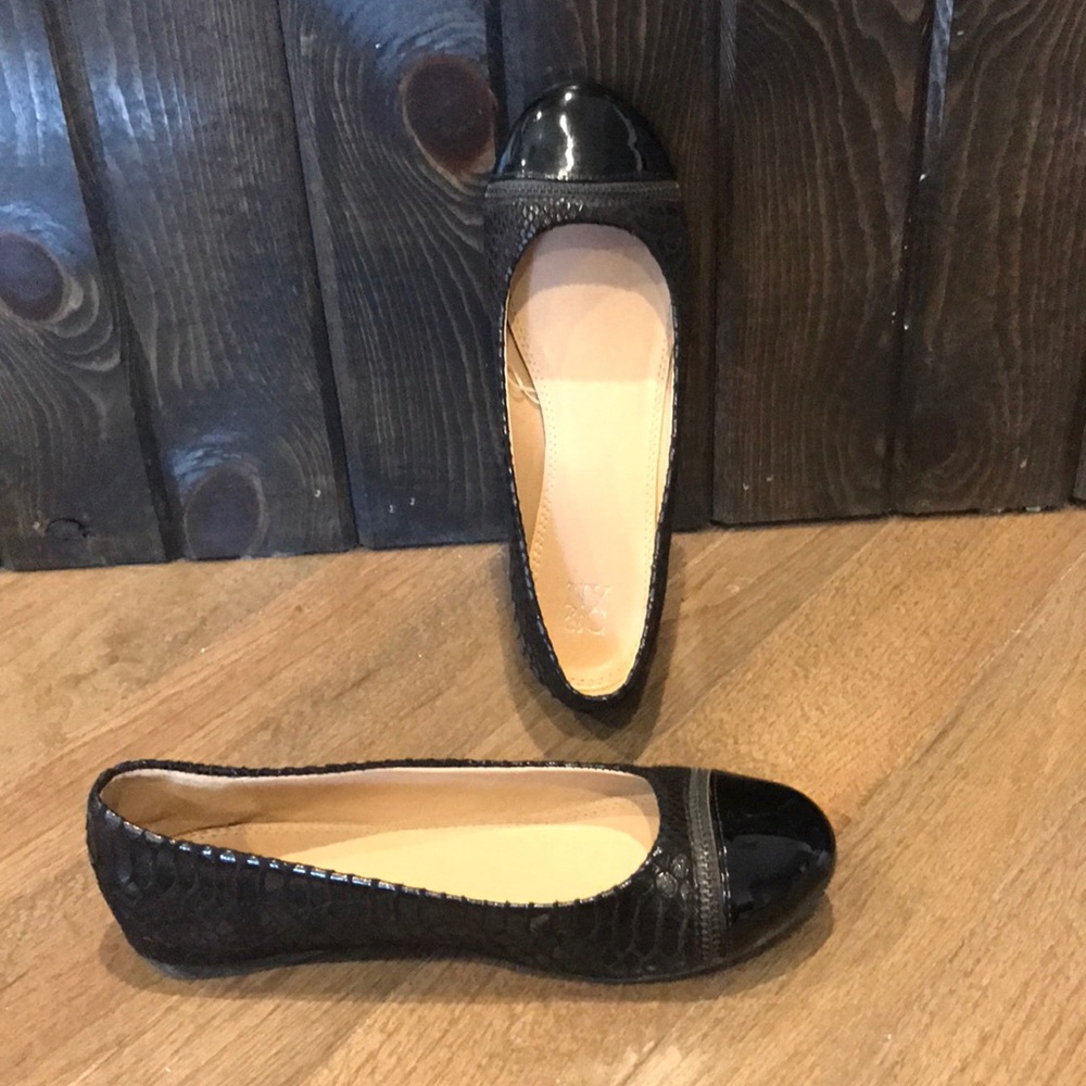 Snake print Flats